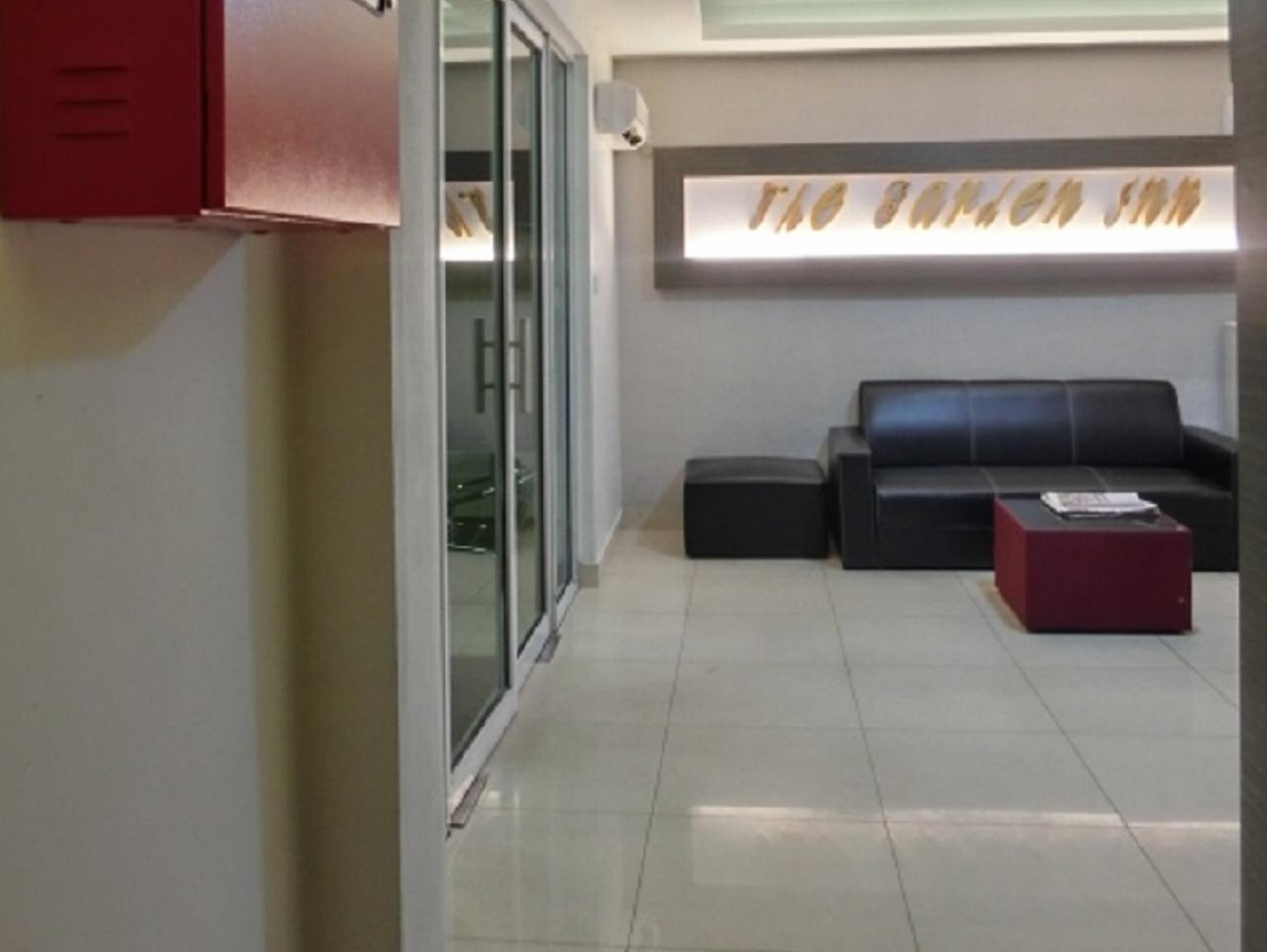 The Garden Inn Miri Exterior foto